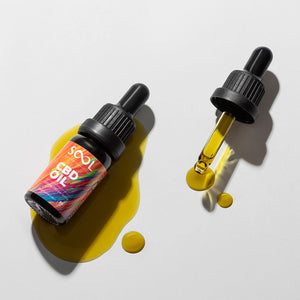 SOOL CBD Oil 1000mg Broad Spectrum - 10% CBD in use